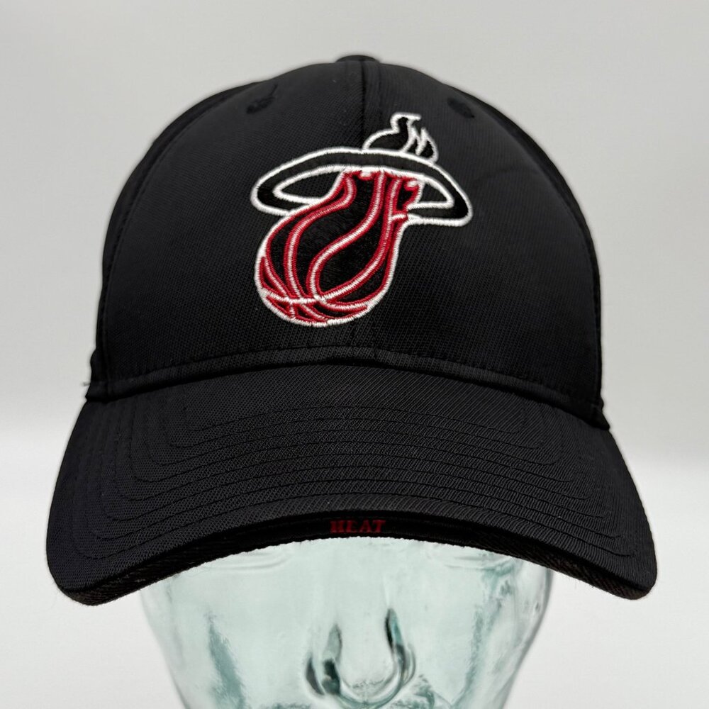 Miami Heat Black Hat Cap NBA One Size Fits All Basketball FitMax 70